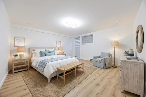 Salle familiale - 9935 Rue Riverin, Brossard, QC - Indoor Photo Showing Bedroom