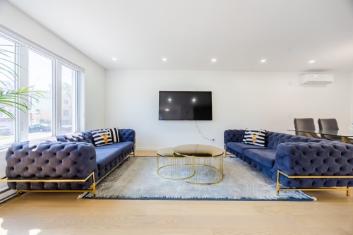 Salon - 9935 Rue Riverin, Brossard, QC - Indoor Photo Showing Living Room