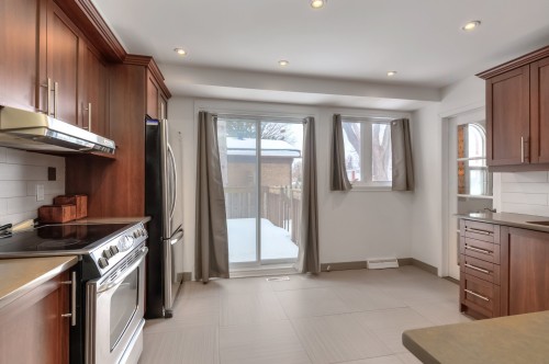 Cuisine - 50 Rue Westpark, Dollard-Des-Ormeaux, QC - Indoor Photo Showing Kitchen