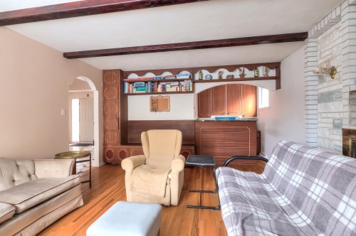 Salle familiale - 50 Rue Westpark, Dollard-Des-Ormeaux, QC - Indoor Photo Showing Other Room With Fireplace