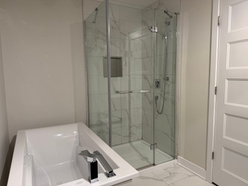 Bathroom - 101-78 Rue Moreau, Saint-Jean-Sur-Richelieu, QC - Indoor Photo Showing Bathroom