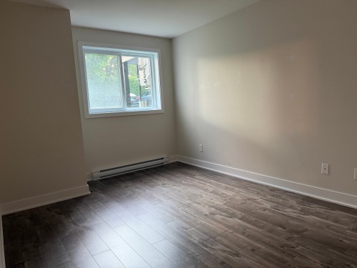 Bedroom - 101-78 Rue Moreau, Saint-Jean-Sur-Richelieu, QC - Indoor Photo Showing Other Room