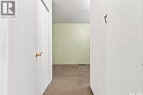 1015 J Avenue N, Saskatoon, SK - Indoor Photo Showing Other Room
