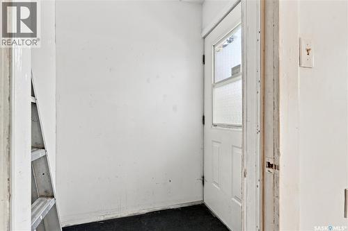 1015 J Avenue N, Saskatoon, SK - Indoor Photo Showing Other Room