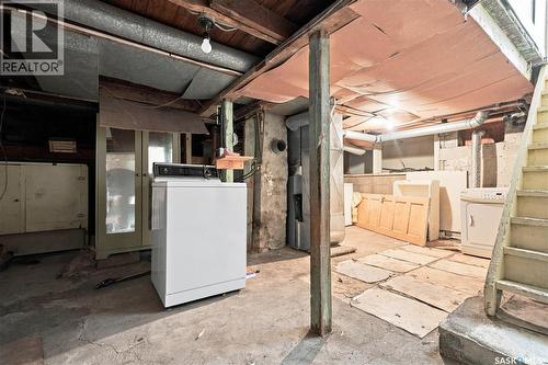 1015 J Avenue N, Saskatoon, SK - Indoor