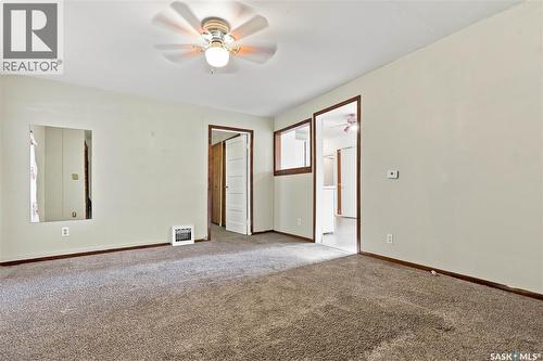 1015 J Avenue N, Saskatoon, SK - Indoor Photo Showing Other Room