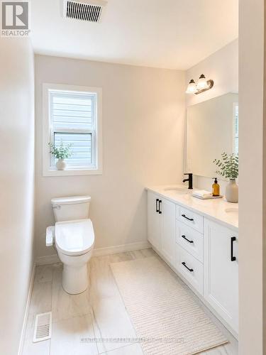 251 Clark Avenue, Kitchener, ON - Indoor Photo Showing Bathroom