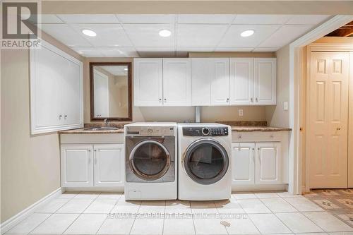 138 Judith Crescent, Hamilton, ON - Indoor Photo Showing Laundry Room