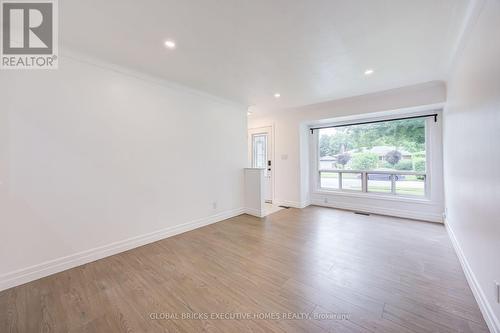100 Lauris Avenue, Cambridge, ON - Indoor Photo Showing Other Room