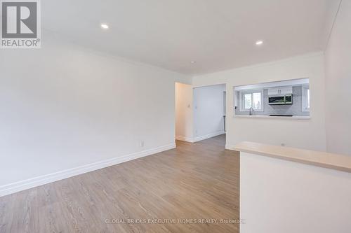 100 Lauris Avenue, Cambridge, ON - Indoor Photo Showing Other Room