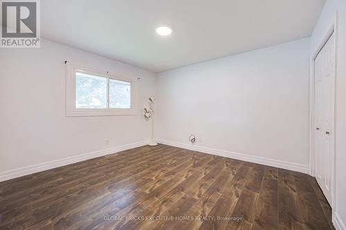 100 Lauris Avenue, Cambridge, ON - Indoor Photo Showing Other Room