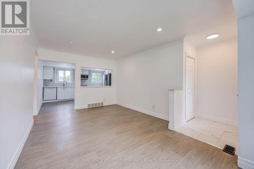 100 Lauris Avenue, Cambridge, ON - Indoor Photo Showing Other Room