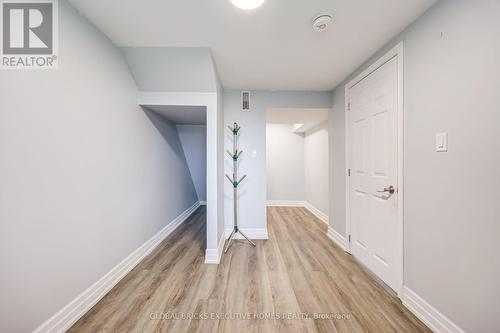 100 Lauris Avenue, Cambridge, ON - Indoor Photo Showing Other Room
