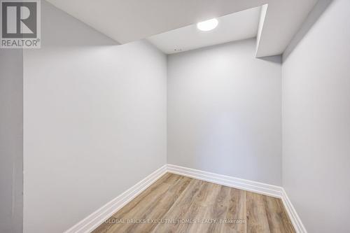 100 Lauris Avenue, Cambridge, ON - Indoor Photo Showing Other Room