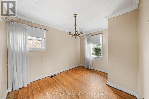 27 Sunray Crescent, Toronto, ON - Indoor Photo Showing Other Room