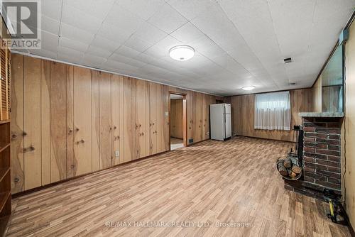 27 Sunray Crescent, Toronto, ON - Indoor