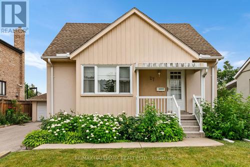 27 Sunray Crescent, Toronto, ON - Outdoor