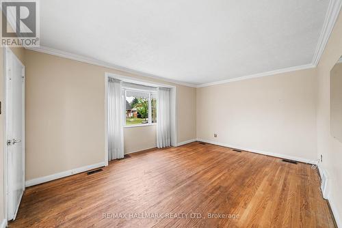 27 Sunray Crescent, Toronto, ON - Indoor Photo Showing Other Room