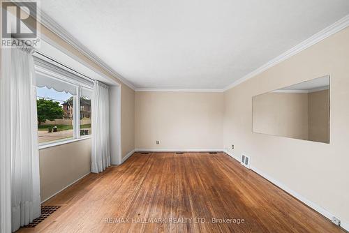 27 Sunray Crescent, Toronto, ON - Indoor Photo Showing Other Room