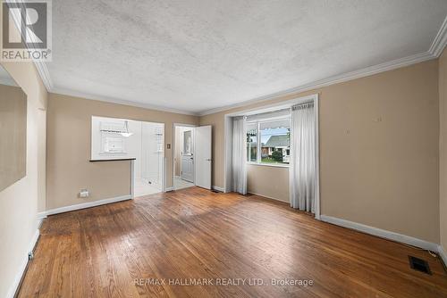 27 Sunray Crescent, Toronto, ON - Indoor Photo Showing Other Room