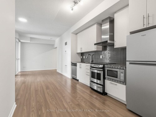 1411-352 Front Street, Toronto, ON - Indoor Photo Showing Kitchen
