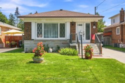 29 Chandler Drive Toronto, ON M1G 1Z1