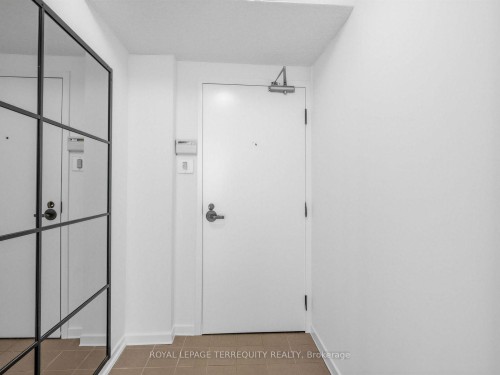 210-25 Maitland Street  Toronto, ON M4Y 2W1