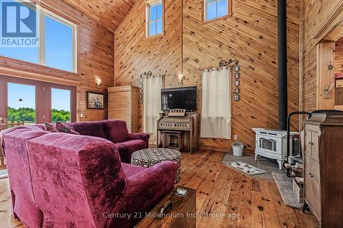 702174 Sideroad 5, Chatsworth, ON 