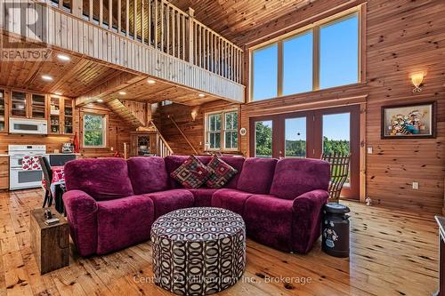 702174 Sideroad 5, Chatsworth, ON 
