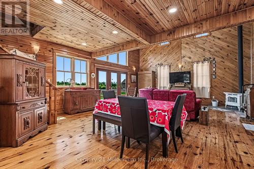 702174 Sideroad 5, Chatsworth, ON 
