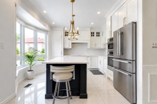 Kitchen - 227 Rue Ernest, Dollard-Des-Ormeaux, QC - Indoor Photo Showing Kitchen With Upgraded Kitchen