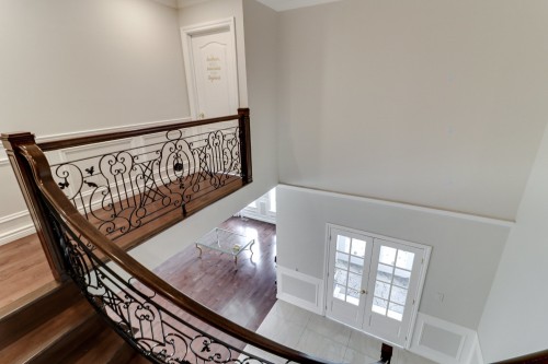 Staircase - 227 Rue Ernest, Dollard-Des-Ormeaux, QC - Indoor Photo Showing Other Room
