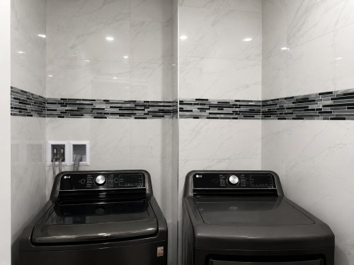Laundry - 227 Rue Ernest, Dollard-Des-Ormeaux, QC - Indoor
