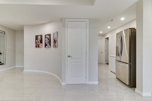 Basement - 227 Rue Ernest, Dollard-Des-Ormeaux, QC - Indoor Photo Showing Other Room
