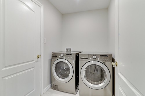 Laundry - 227 Rue Ernest, Dollard-Des-Ormeaux, QC - Indoor Photo Showing Laundry Room