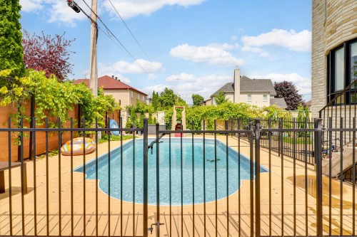 Pool - 227 Rue Ernest, Dollard-Des-Ormeaux, QC - Outdoor With In Ground Pool