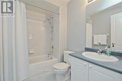 64 Melody Drive, Whitby, ON - Indoor Photo Showing Bathroom