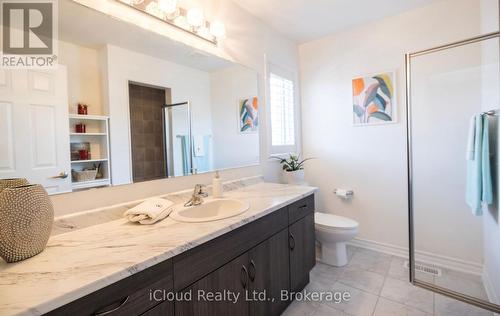 Master Ensuite - 954 Penson Crescent, Milton, ON - Indoor Photo Showing Bathroom