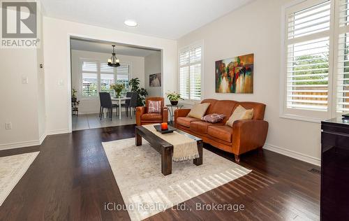 Open Concept Living Room - 954 Penson Crescent, Milton, ON - Indoor Photo Showing Living Room