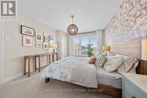 556 Triangle Street, Ottawa, ON - Indoor Photo Showing Bedroom