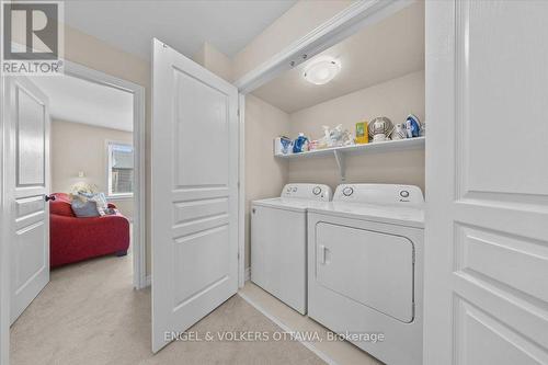 556 Triangle Street, Ottawa, ON - Indoor Photo Showing Laundry Room