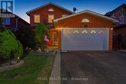 8 COCHRANE AVENUE Brampton, ON L6Z 4J4