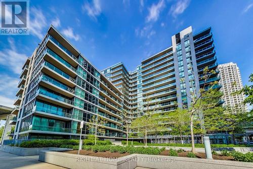 656 - 209 FORT YORK BOULEVARD S  Toronto, ON M5V 4A1