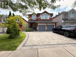 MAIN FLOOR - 37 ROYAL GALA CRESCENT Richmond Hill, ON L4S 1Y5