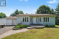 978 RIDEAU ROAD Ottawa, ON K1X 1H5