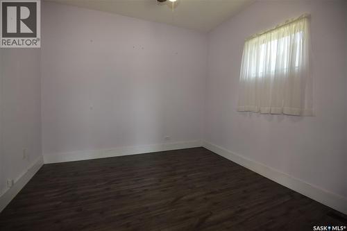 403 2Nd Street W, Nipawin, SK - Indoor Photo Showing Other Room
