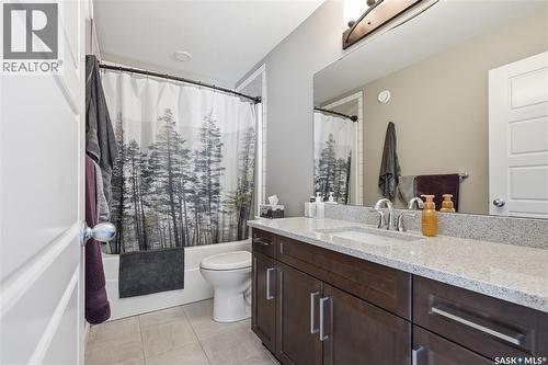 118 Stromberg Crescent, Saskatoon, SK - Indoor Photo Showing Bathroom