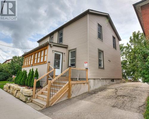 1346 King Street E, Cambridge, ON - Outdoor With Exterior
