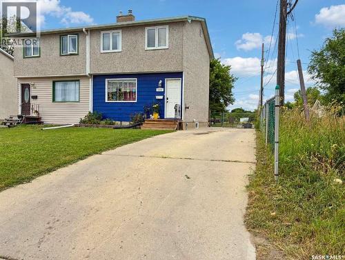 4324 3Rd Avenue N, Regina, SK - Outdoor