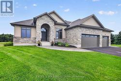 100 LAKE TRAIL ROAD Ottawa, ON K4P 2G2